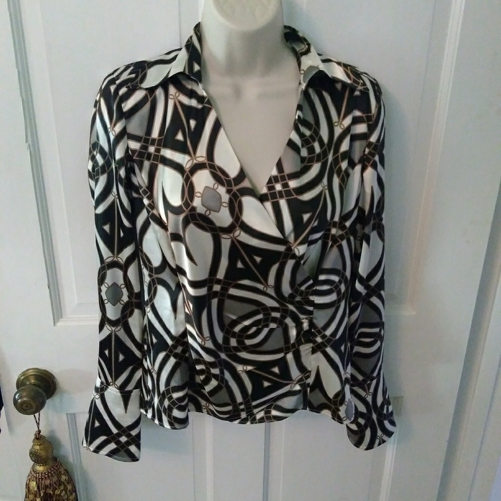 Beautiful dressy blouse